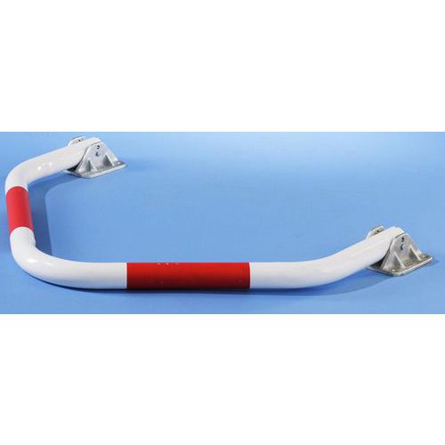 Parkplatzsperre mit zwei Füßen ‑ Mottez