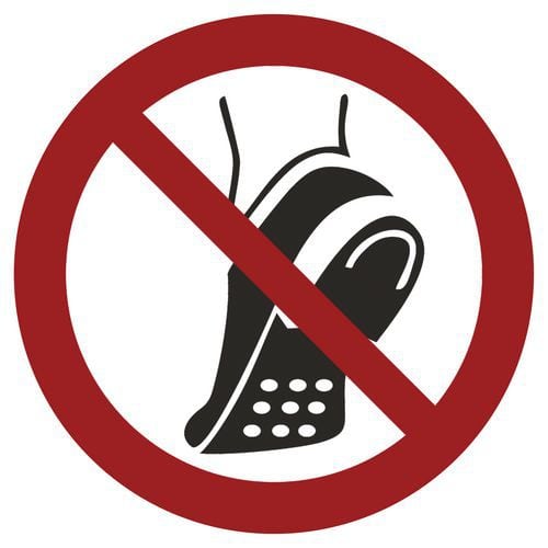 Panneau d'interdiction ISO 7010, Ne pas utiliser des chaussures avec parties métalliques, PVC autocollant