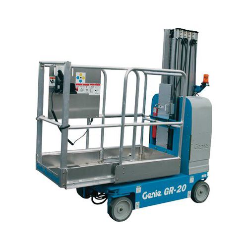 Hubarbeitskorb mit vertikalem Mast und automatischem Antrieb - Genie
