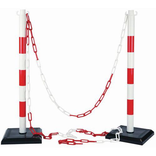 Poteau à chaîne en kit - PVC - Sur socle Poteau à chaîne en kit - PVC - Sur socle