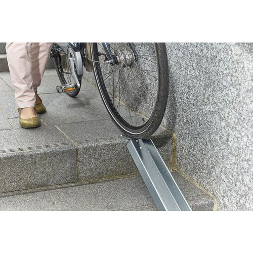 mit fahrrad treppe runterfahren