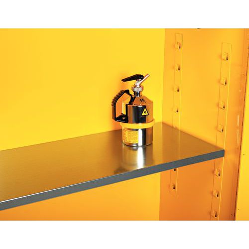 tablettes réglables en hauteur sur crémaillères tablettes réglables en hauteur sur crémaillères