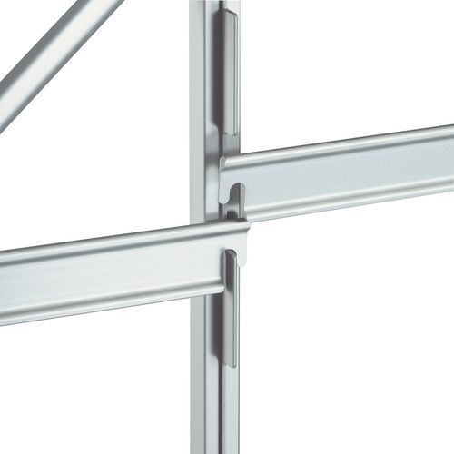 fixation des lisses par emboîtement sur les ergots soudés aux montants